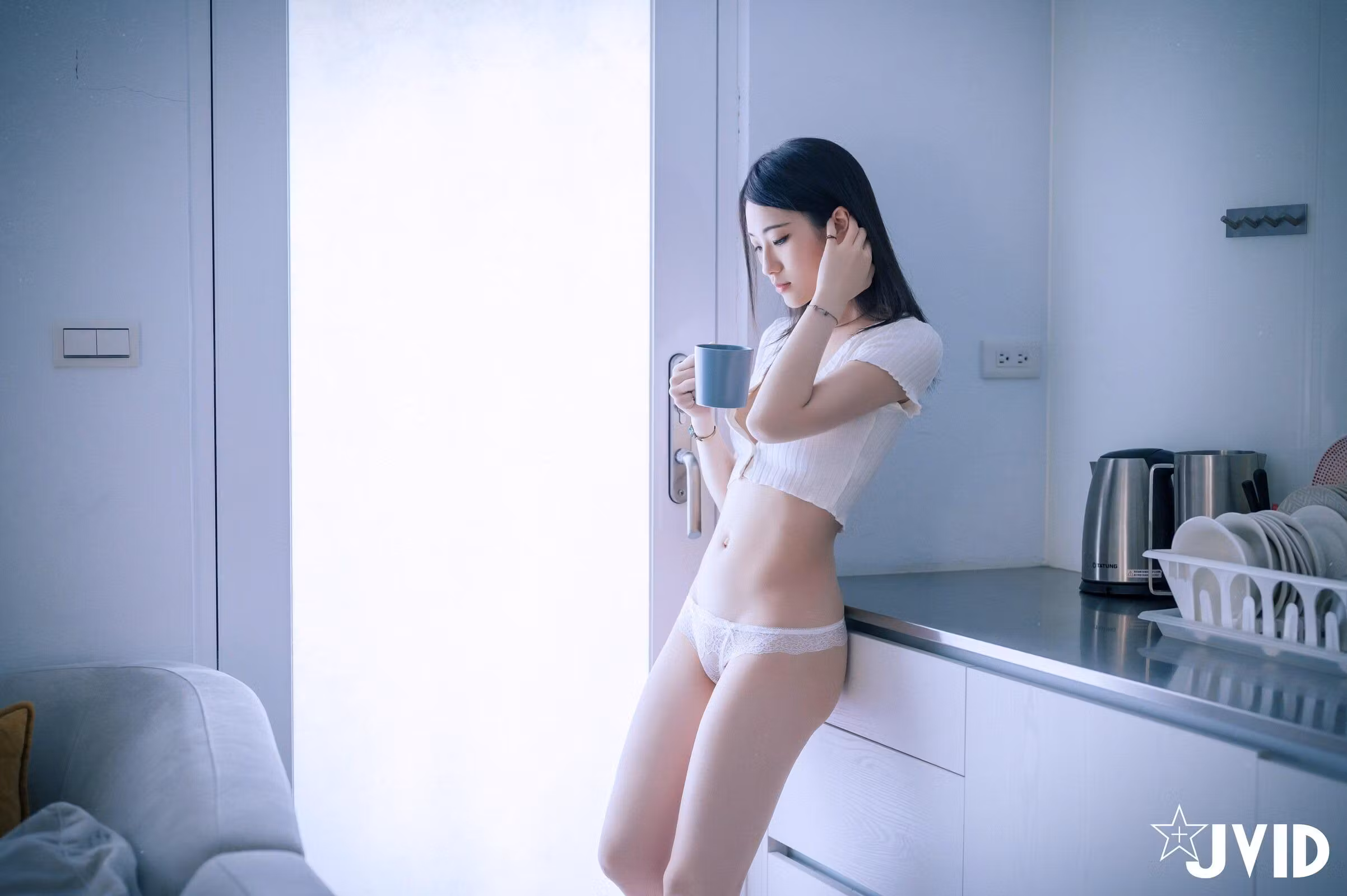 [阿黎] [性感/私房写真] JVID 日租房白色短衫微醺私房 [141P]-软桃社